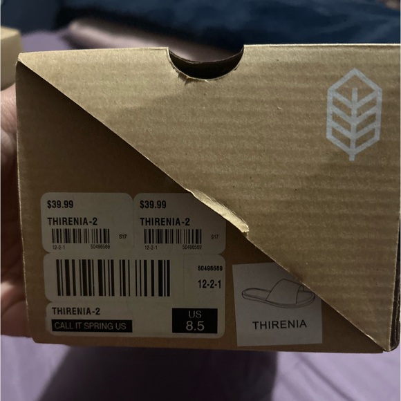 Thirinea-2 Sandal - Picture 3 of 3